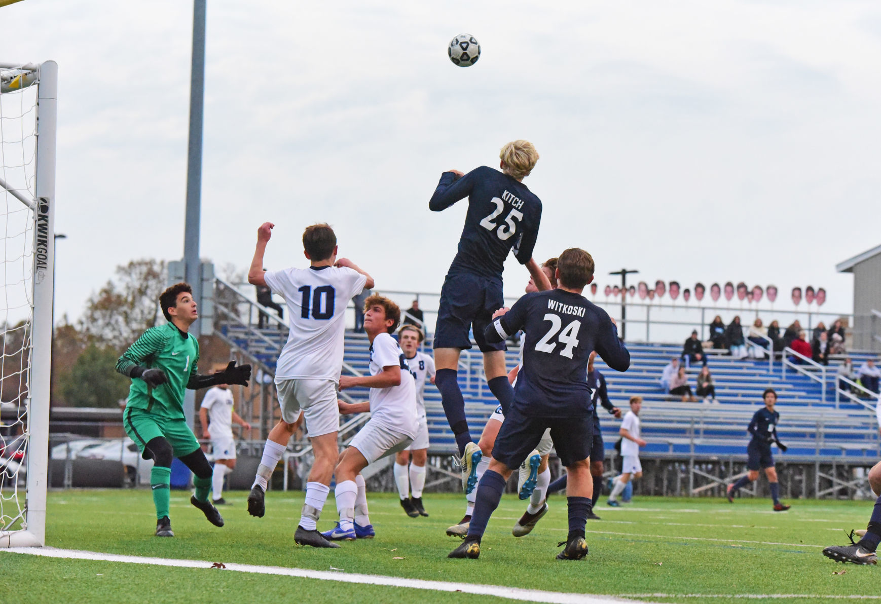 110819_spt_prepsoccer 18